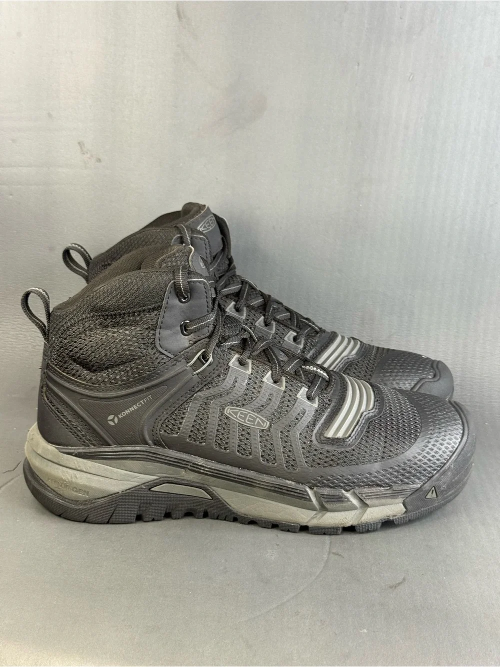 KEEN Utility Men's Kansas City Mid Carbon-Fiber Toe Work Boots size 11D
